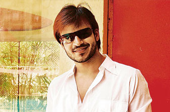 Vivek Oberoi to strip in Delhi